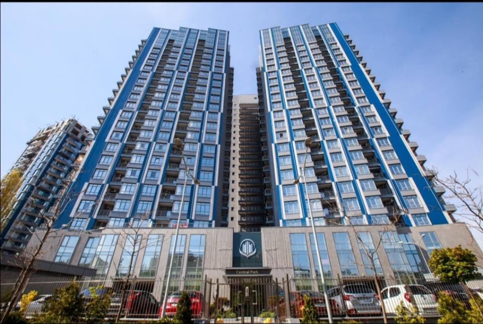 Petrovdom Apartments 3-143 In Rc Central Park, 7 John Mccain Street Київ Екстер'єр фото